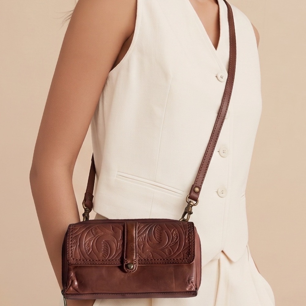The Sak Brown Embossed Leather Crossbody Wallet Bag Floral Tooled Boho Organizer